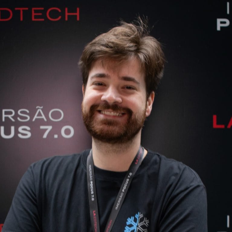 uc_stacked_images_elementor_b33c315_item3